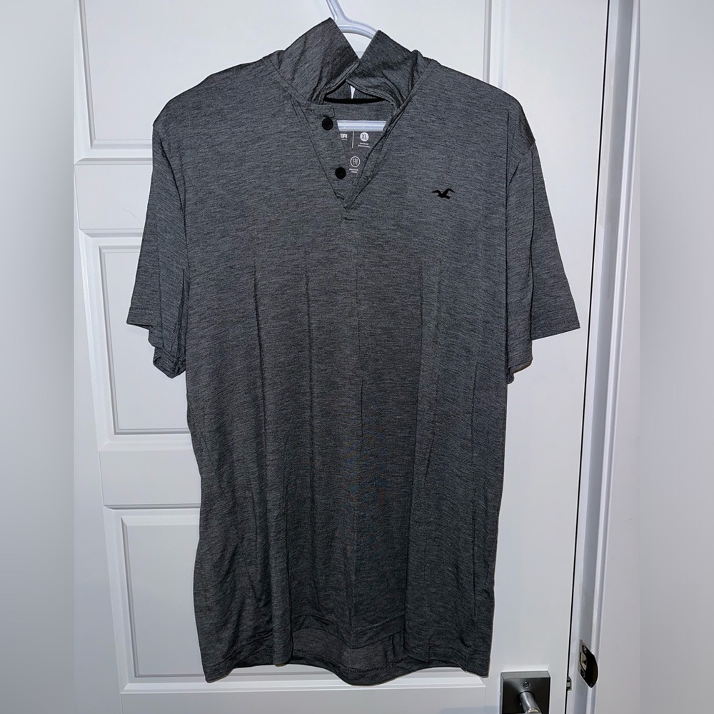 Men’s Hollister grey athletic shirt
